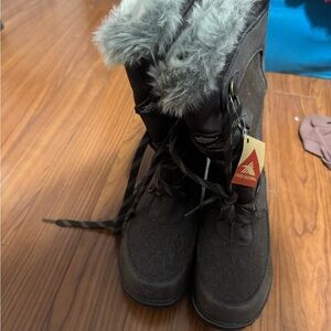 Winter Boots - dark brown with Gray Fur